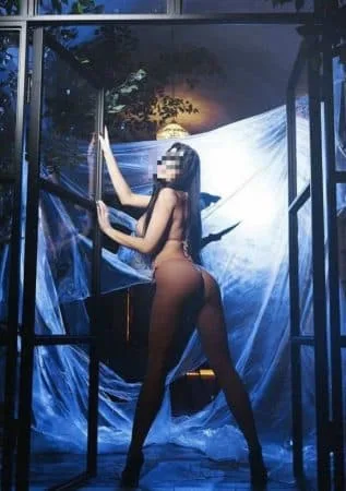 אקזוטית מחשמלת בחיפה לעיסוי אדיר - חיפה