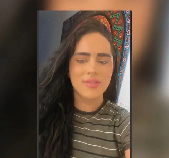 טרנסית בת 22 טבעית לגמרי - תמונה 2